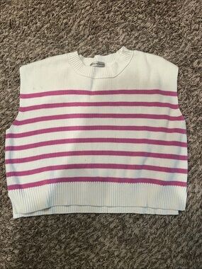 Zenana Outfitters White & Pink Striped Sleeveless Knit Sweater Vest